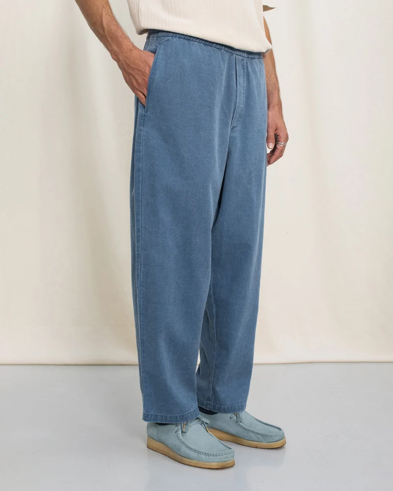Blaue Denim Hose aus recycelter Baumwolle von Rotholz