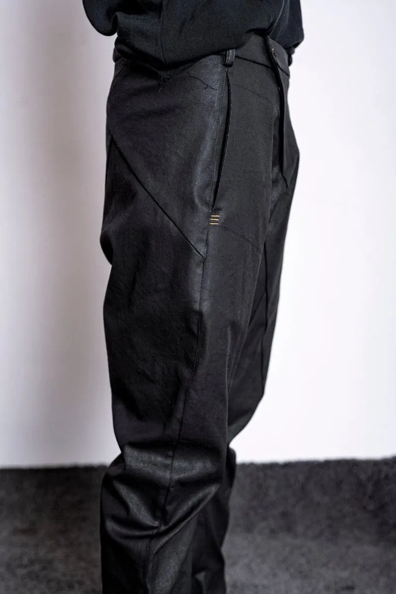 eigensinnig wien | Diderot | Dekonstruierte, beschichtete Hose in Schwarz