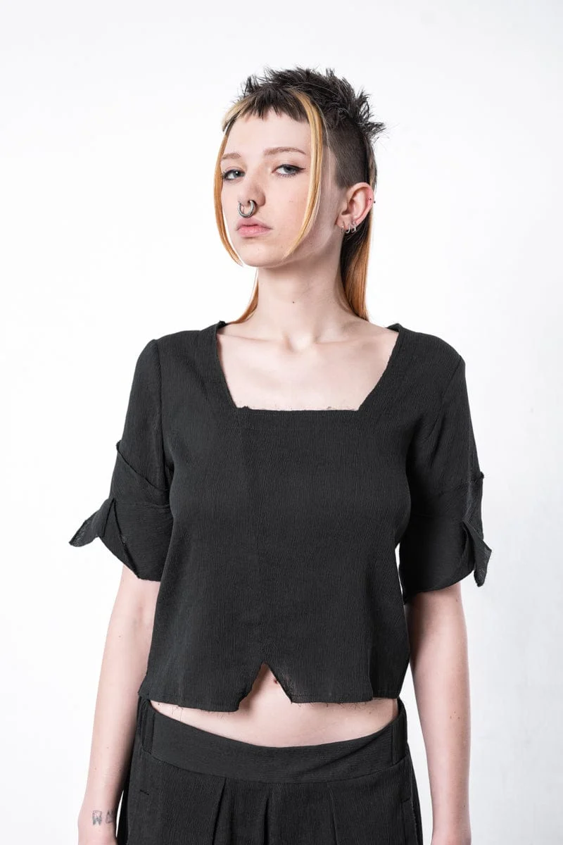 eigensinnig wien | Psyche | Damen Designer Seiden Crop-Top in Schwarz