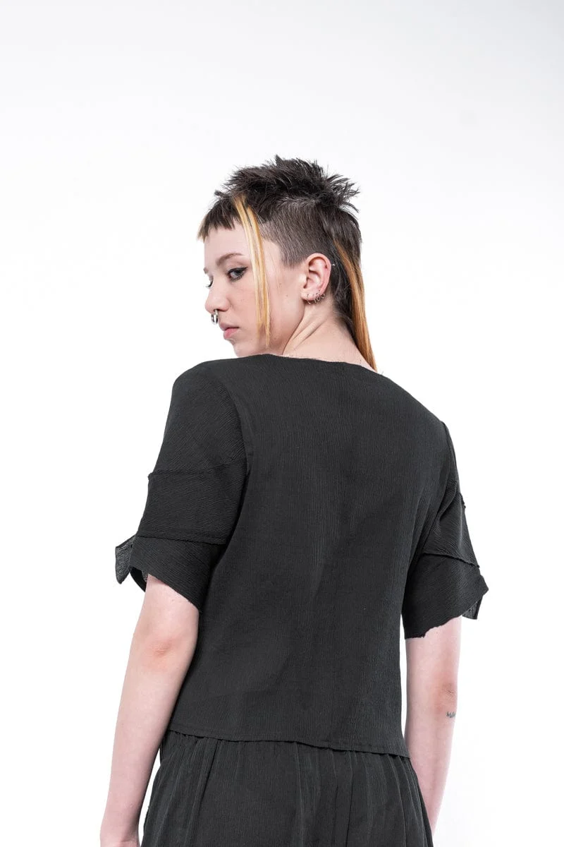 eigensinnig wien | Psyche | Damen Designer Seiden Crop-Top in Schwarz