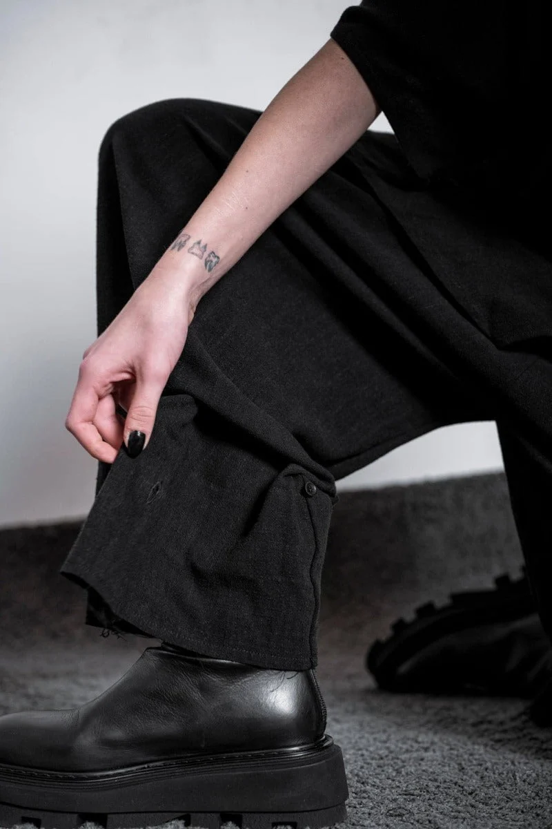 eigensinnig wien | Zephyr | Extravagante Designer Leinenhose mit weitem Bein in Schwarz
