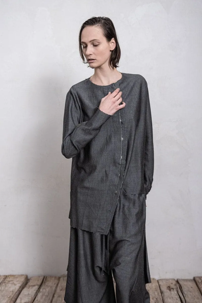 eigensinnig wien | Jelinek | Asymmetrische, weite Damenbluse in grau