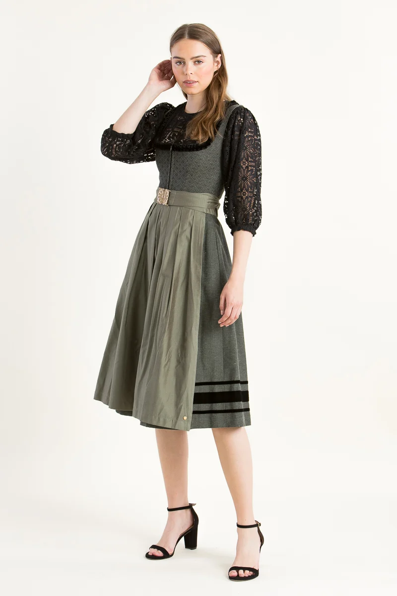 Alpenherz Dirndl Regina oliv