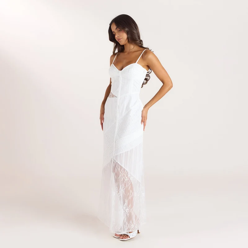 Maxikleid mit Stickerei und Spitze - Weiß
