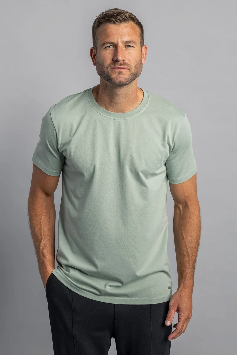Premium Blank T-Shirt SLIM