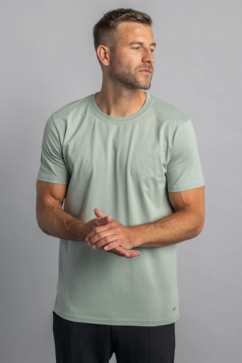 Premium Blank T-Shirt SLIM