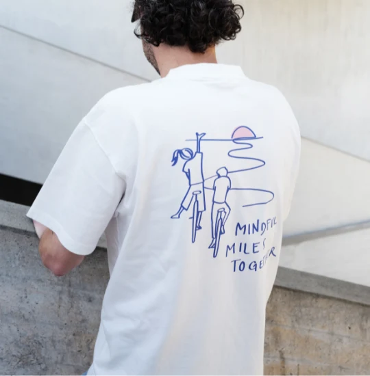 Graphic T-shirt | Manhattan | Off-White | Unisex