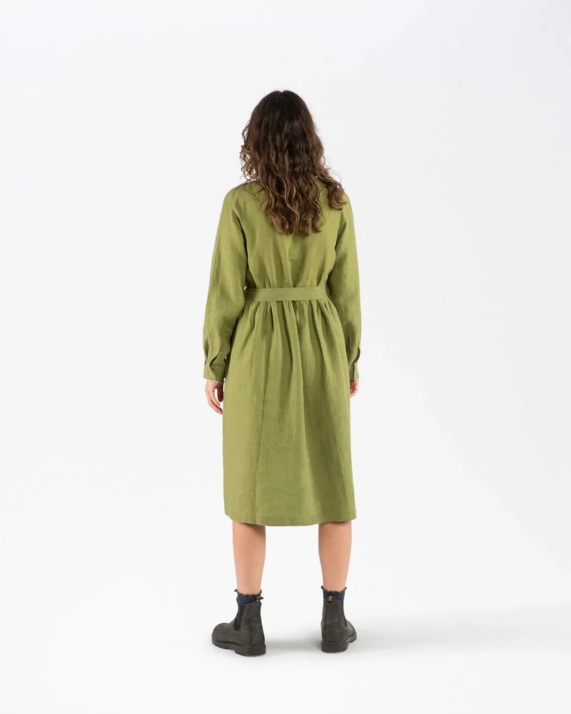 Grünes Kleid cardamom aus 100% Leinen von Matona