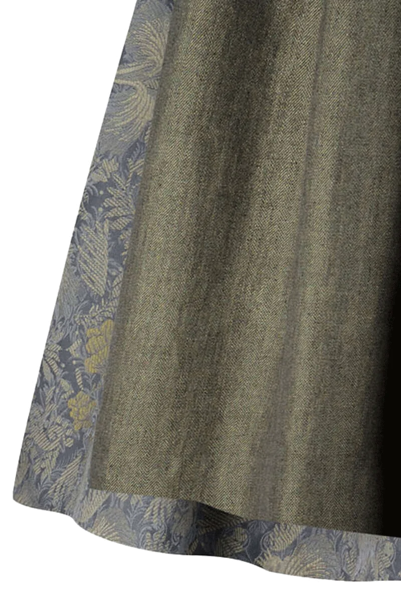 Dirndl mit Herzauschnitt