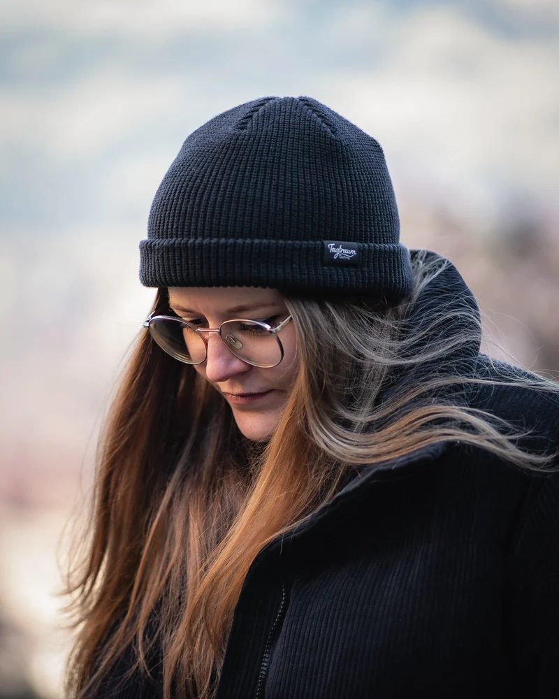 Graublaue Mütze aus 100% Bio-Baumwolle von Tagtraum Clothing