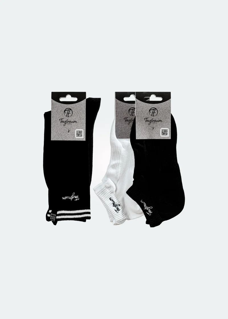 Schwarze und weisse Socken 3er-Set von Tagtraum Clothing