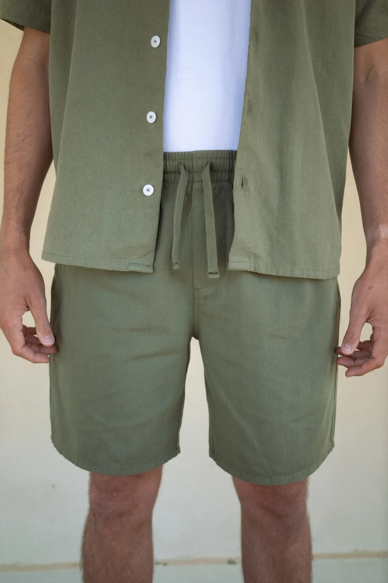 Olivgrüne Walkshorts Ria aus Bio-Baumwolle von Salzwasser