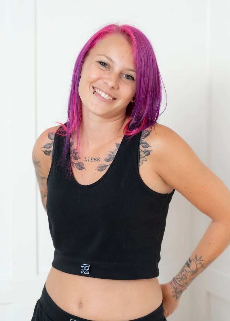 Schwarzes Top aus 100% Bio-Baumwolle von Tagtraum Clothing