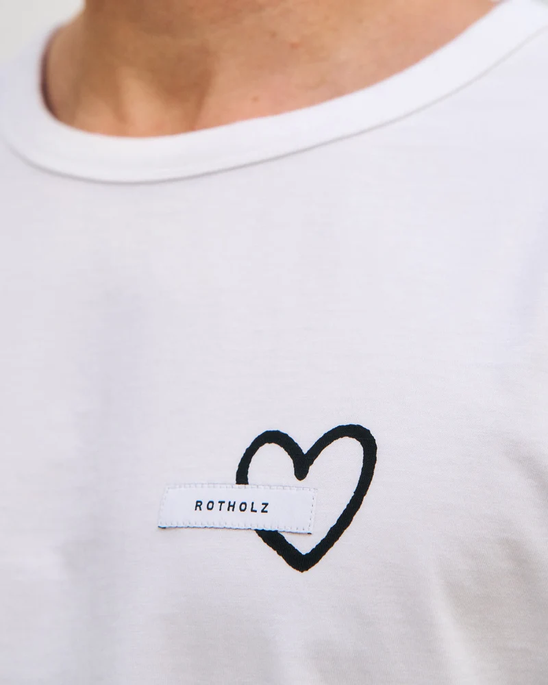 Weisses T-Shirt Affection aus 100% Bio-Baumwolle von Rotholz