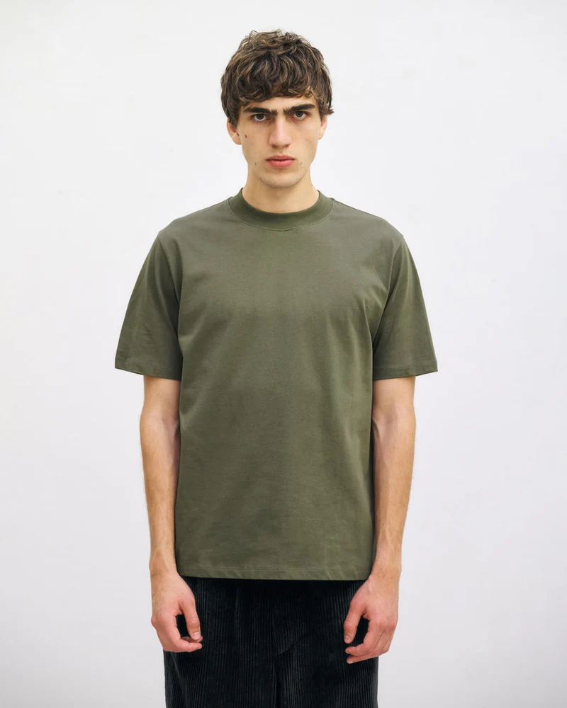 Dunkelgrünes T-Shirt aus 100% Bio-Baumwolle von Rotholz