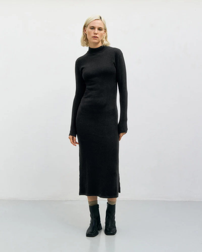 Schwarzes Kleid aus 100% Bio-Baumwolle von Rotholz