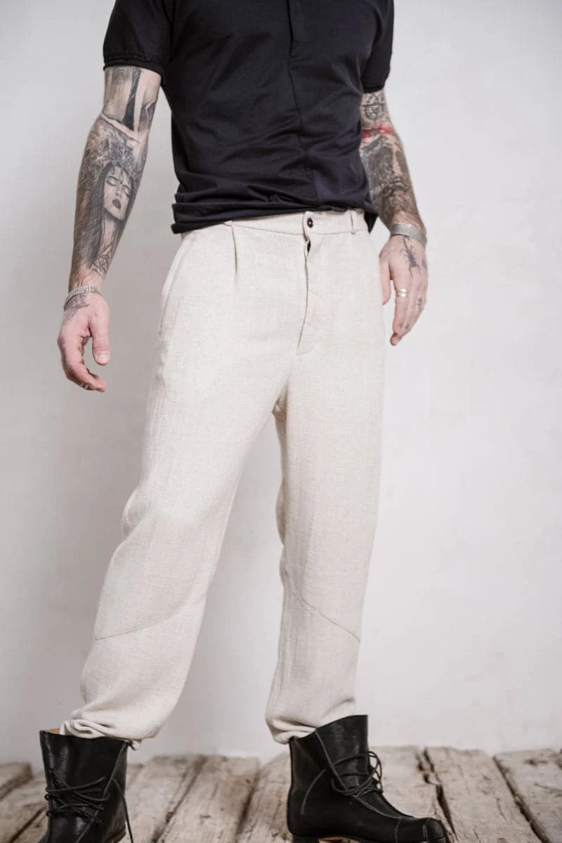 eigensinnig wien | Meinong | Herren Leinen Bundfaltenhose in beige