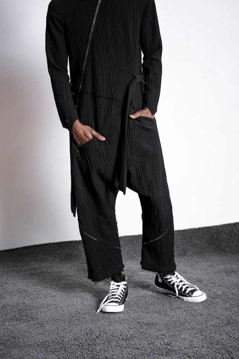 eigensinnig wien | Mallarmé | Schwarzer Jumpsuit mit Haremshose für Damen und Herren