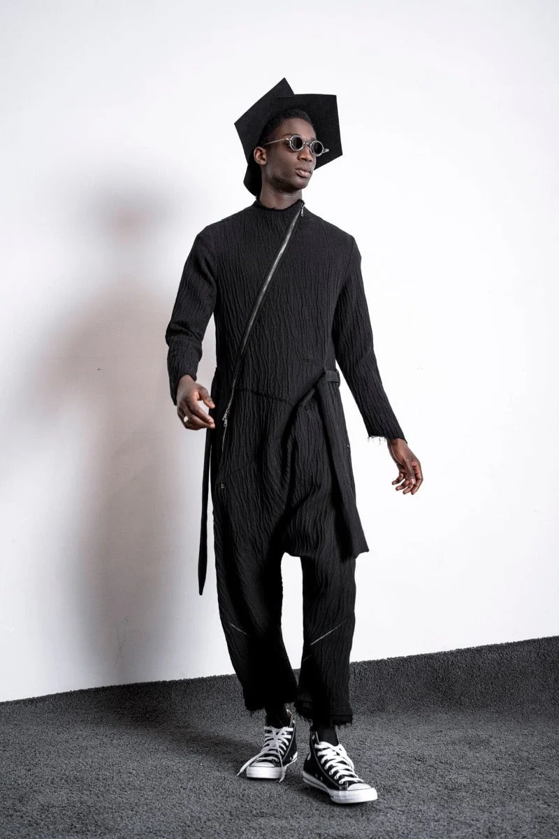 eigensinnig wien | Mallarmé | Schwarzer Jumpsuit mit Haremshose für Damen und Herren