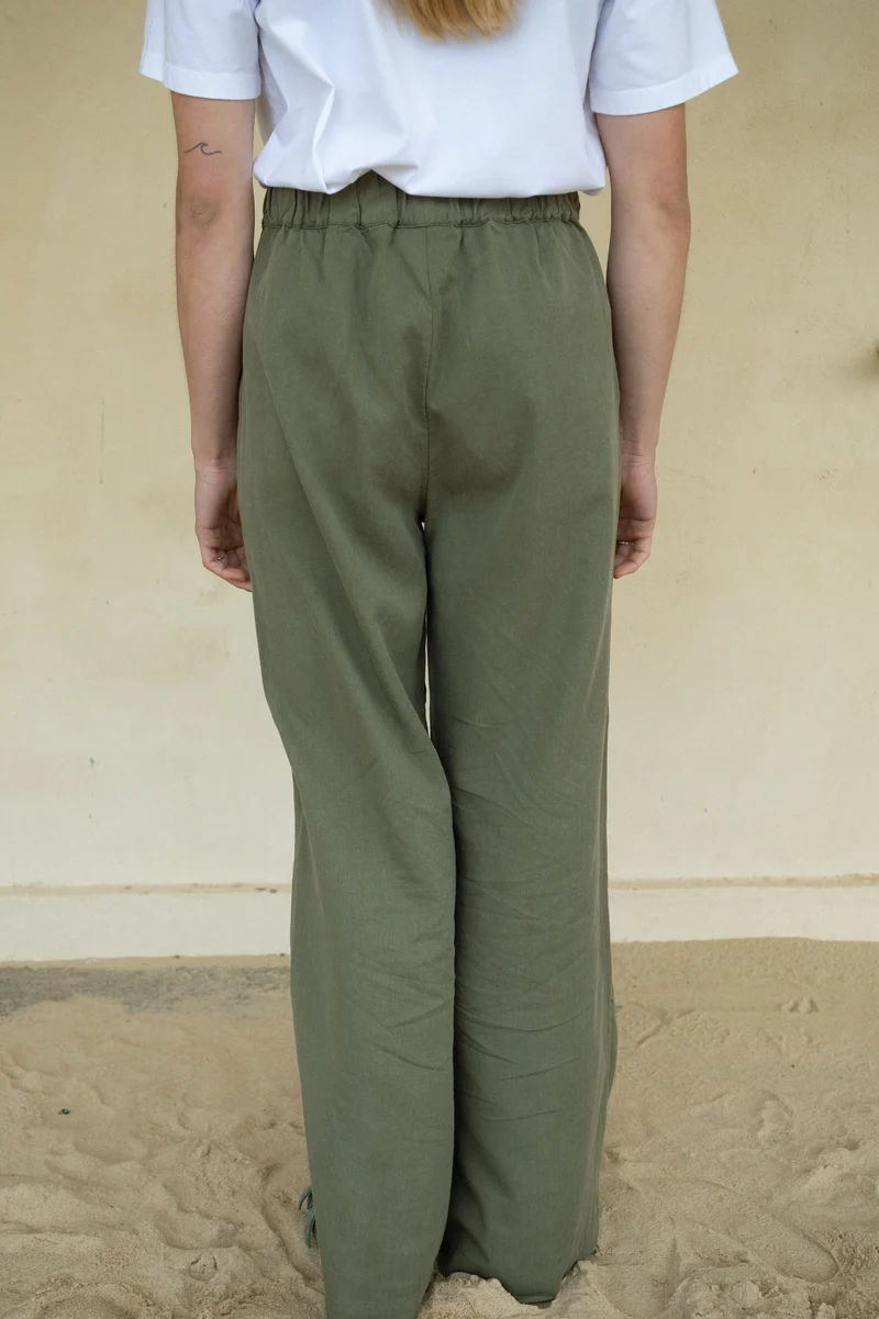 Olivegrüne Hosen Alba aus Leinen-Tencel von Salzwasser