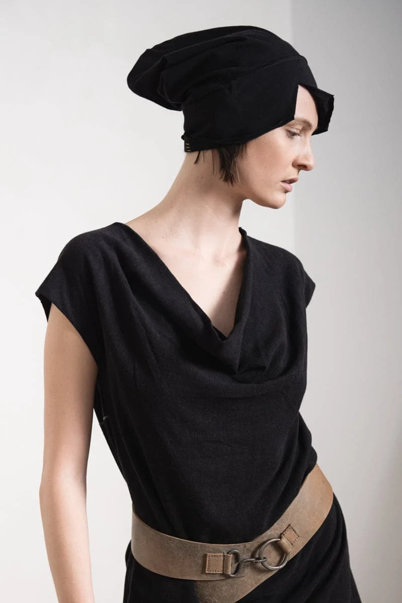 eigensinnig wien | Weil | Lange Bluse und leichtes Sommerkleid aus Leinen in schwarz