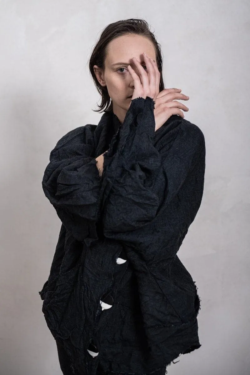 eigensinnig wien | Hemingway | Extravagante Kimono Jacke aus Leinen in anthrazit