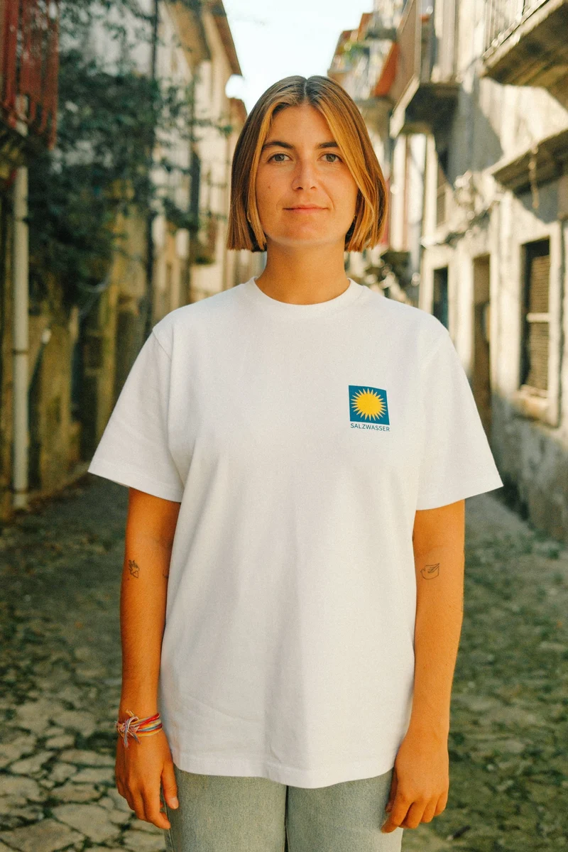 Weisses T-Shirt Atlantis aus Bio-Baumwolle von Sickfaces x SALZWASSER