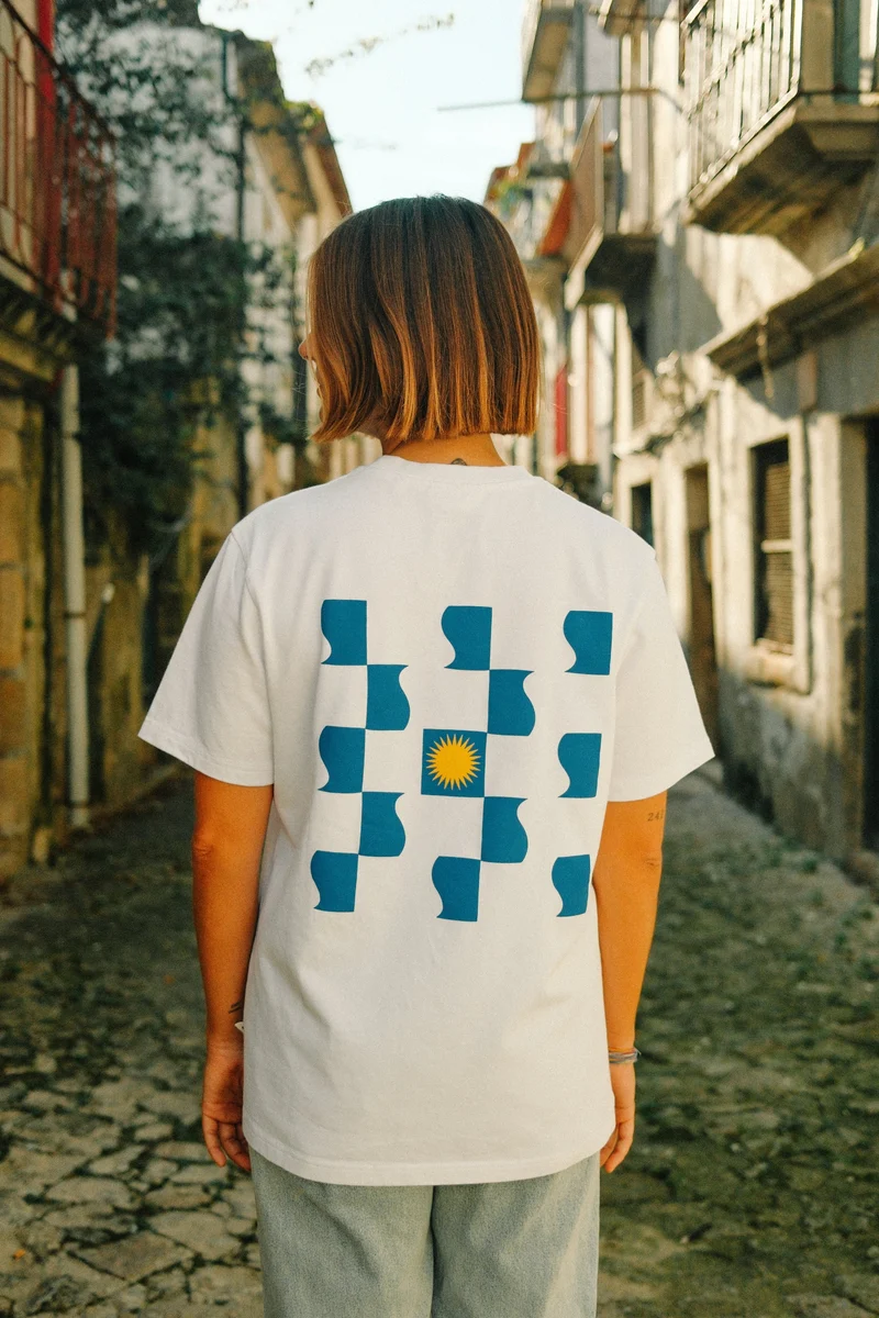 Weisses T-Shirt Atlantis aus Bio-Baumwolle von Sickfaces x SALZWASSER