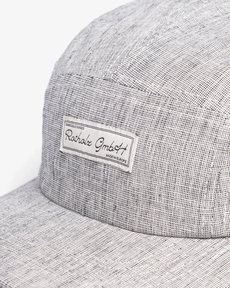 Graues Cap Logo 5 Panel aus 100% Bio-Baumwolle von Rotholz