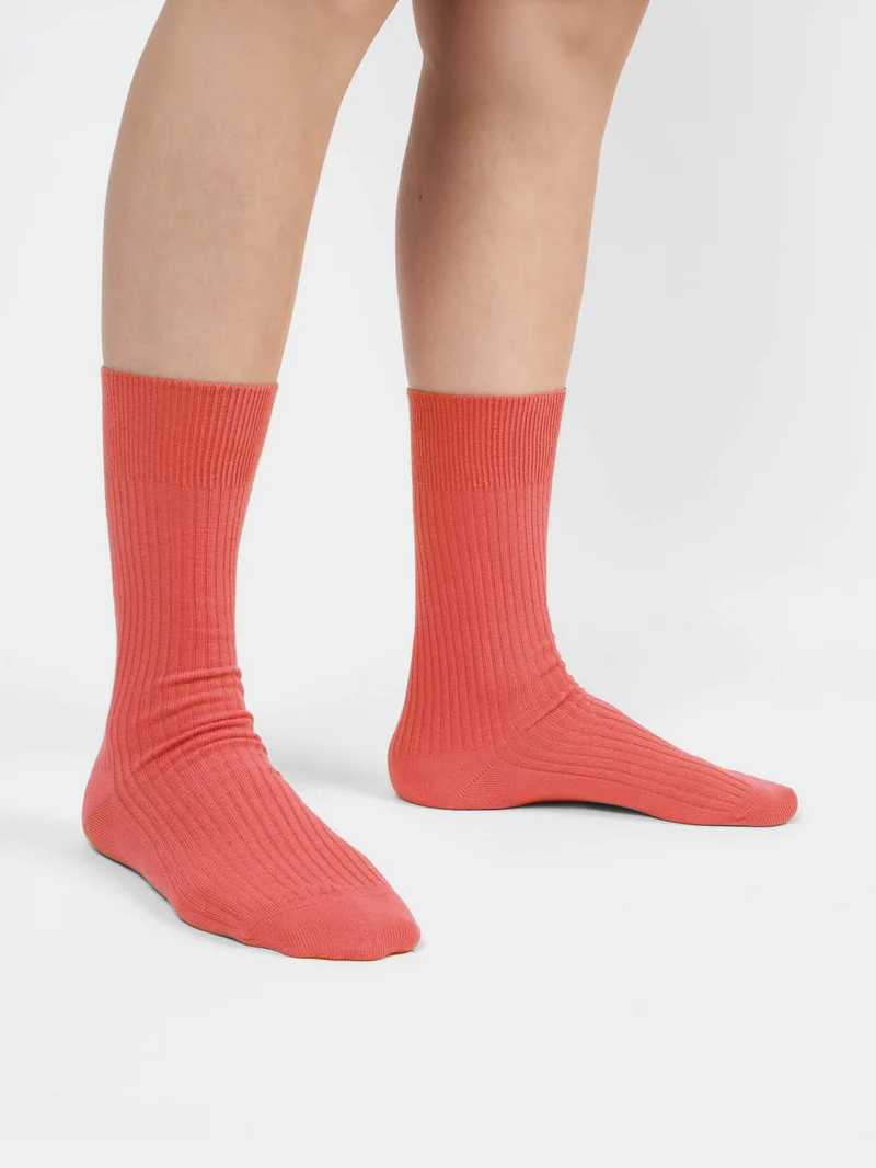 Ribbed Coral Red