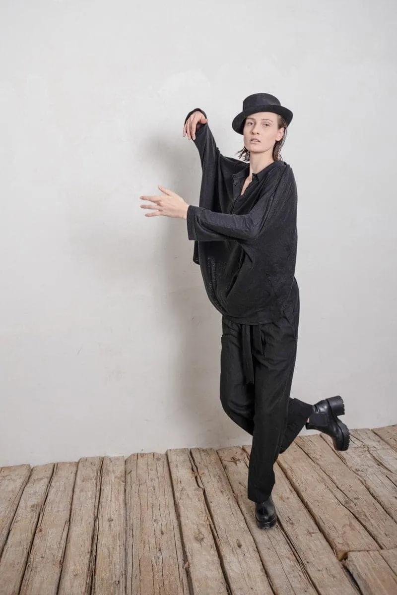 eigensinnig wien | Cicero | Außergewöhnliche Oversize Bluse aus Leinen in Schwarz