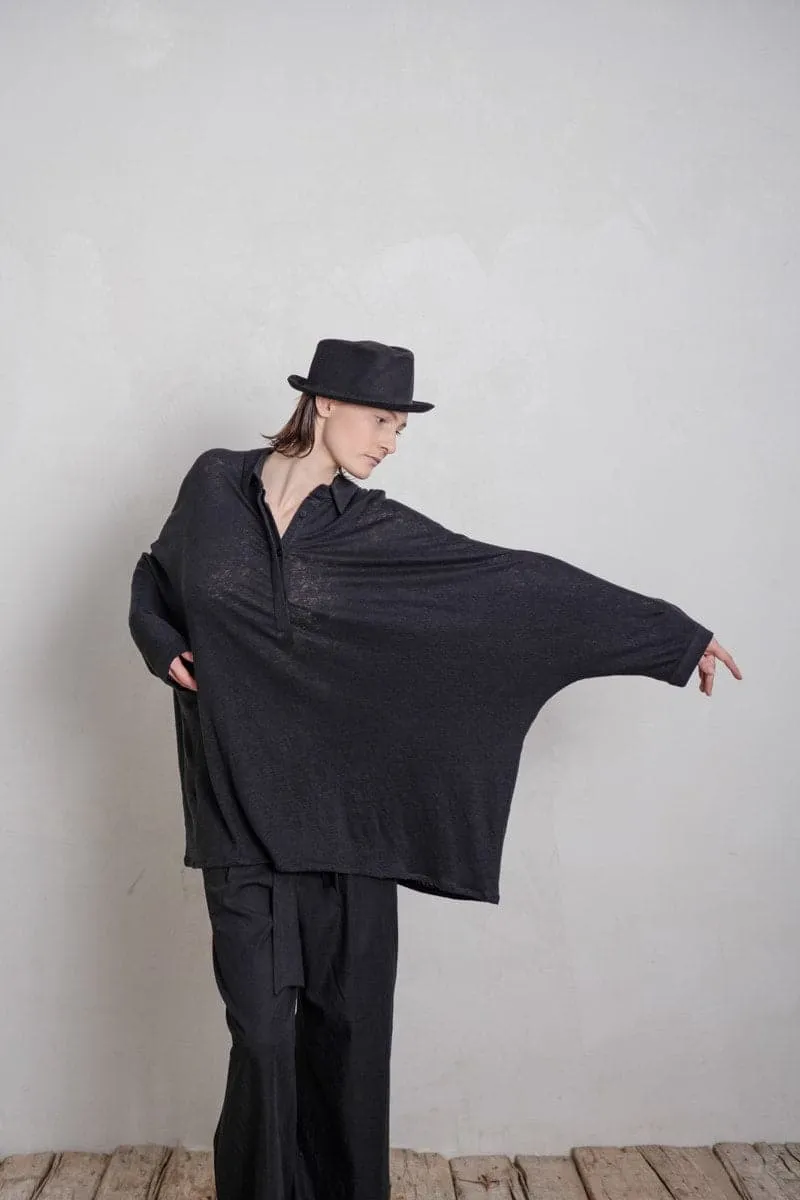 eigensinnig wien | Cicero | Außergewöhnliche Oversize Bluse aus Leinen in Schwarz