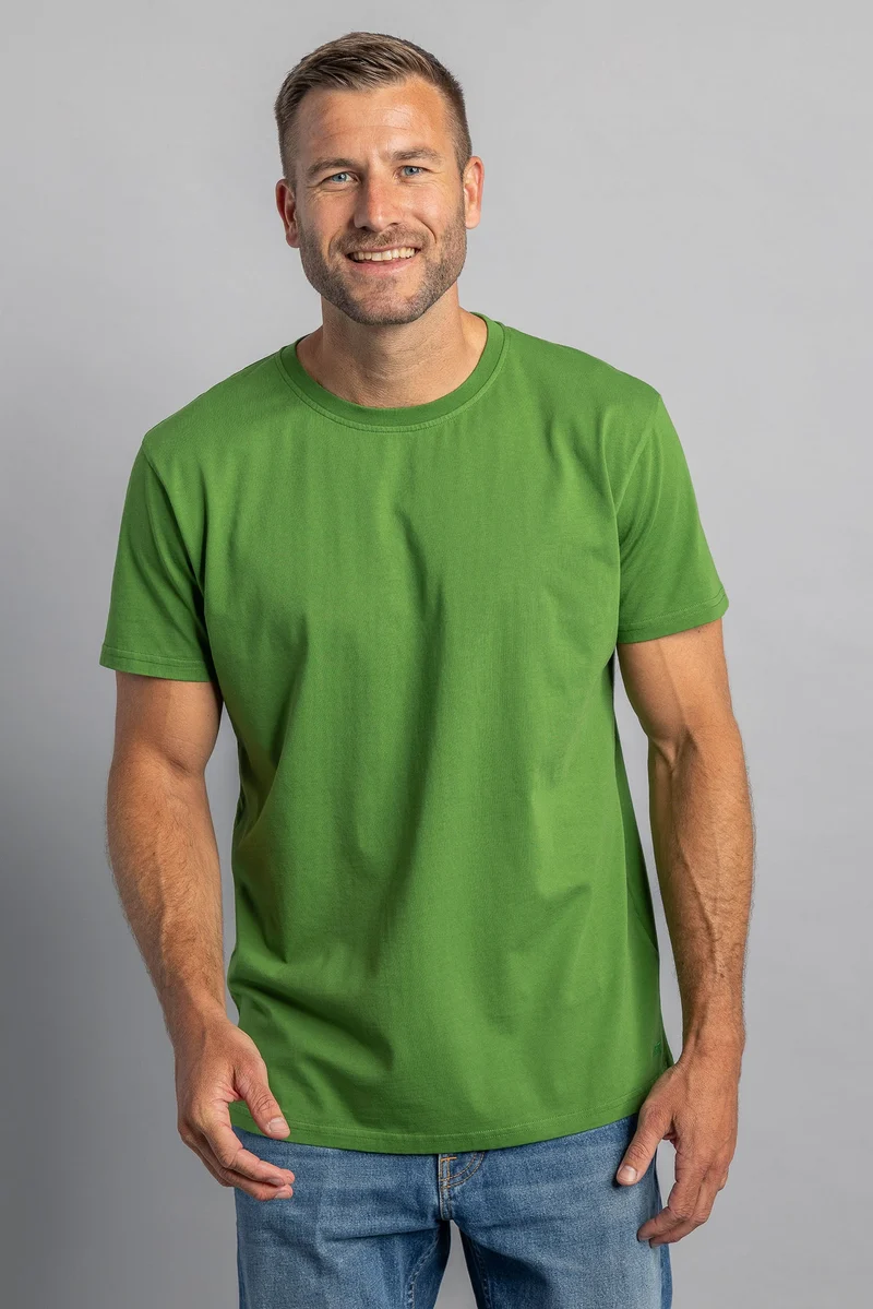 Premium Blank T-Shirt STANDARD