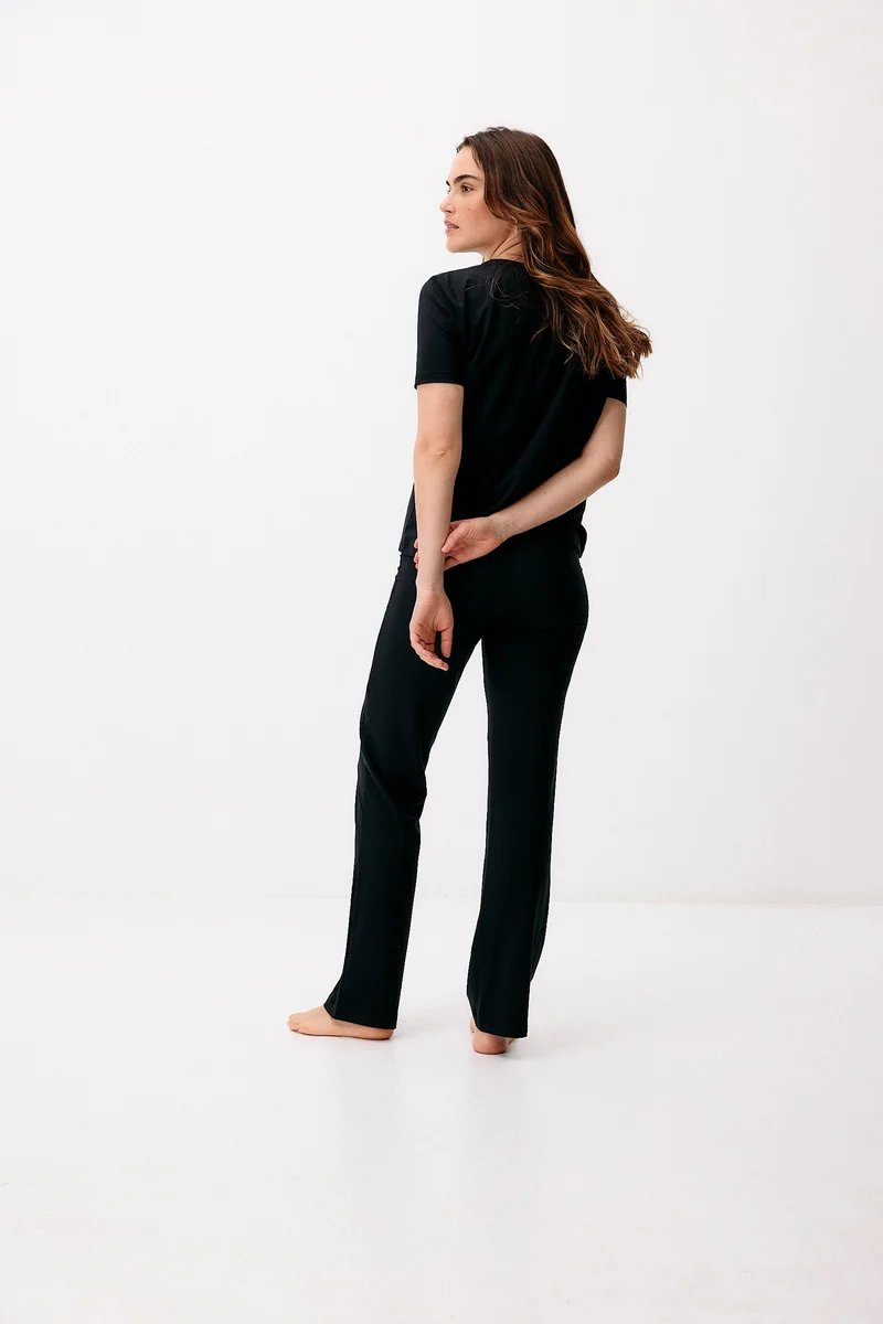 Schwarzes T-Shirt Neo Classic aus Lenzing von Moya Kala