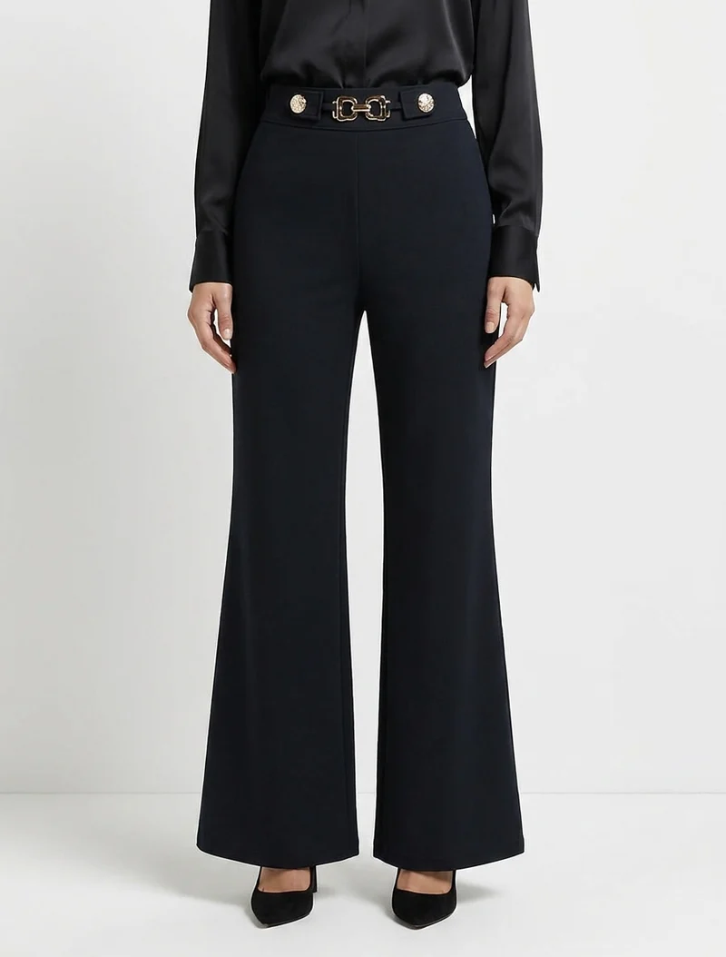 Weite Hose mit hoher Taille und Schmuck - Schwarz