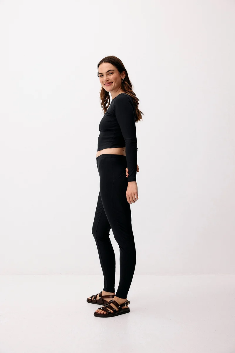 Dunkelblaue Hybrid Leggings aus recyceltem Polyamid von Moya Kala