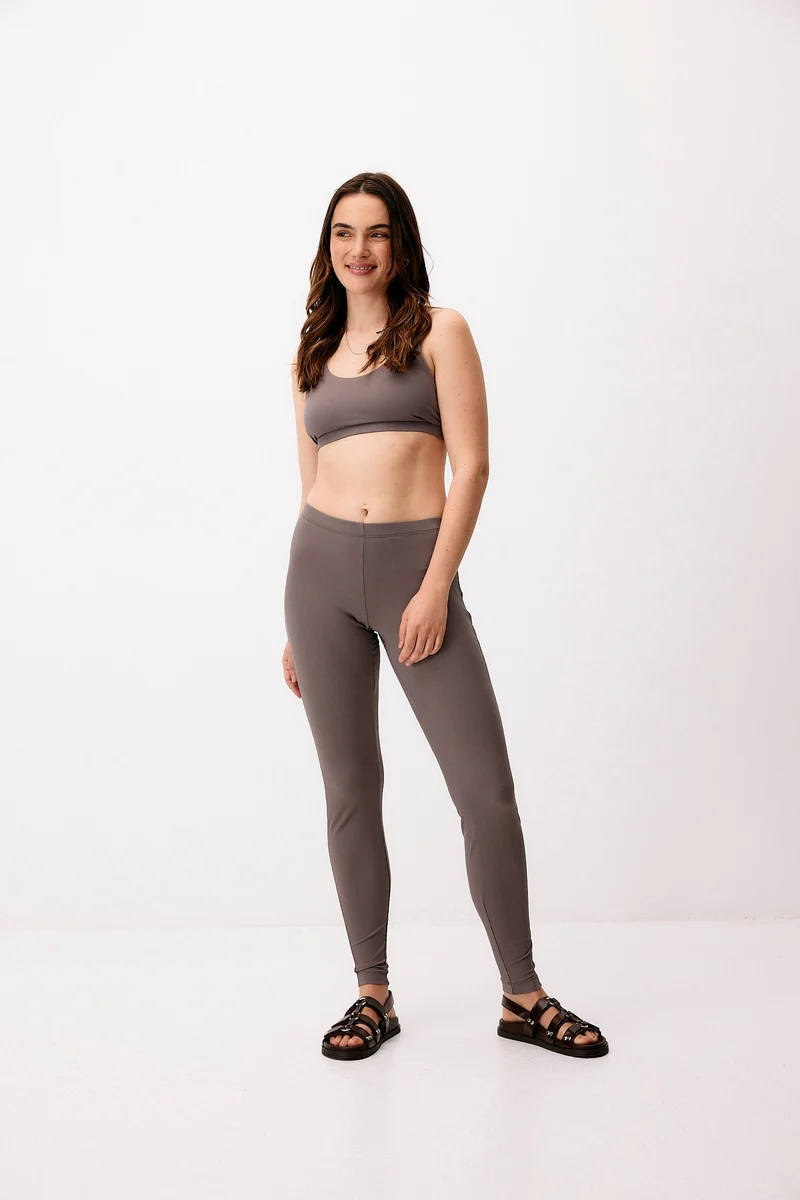 Graue Hybrid Leggings aus recyceltem Polyamid von Moya Kala