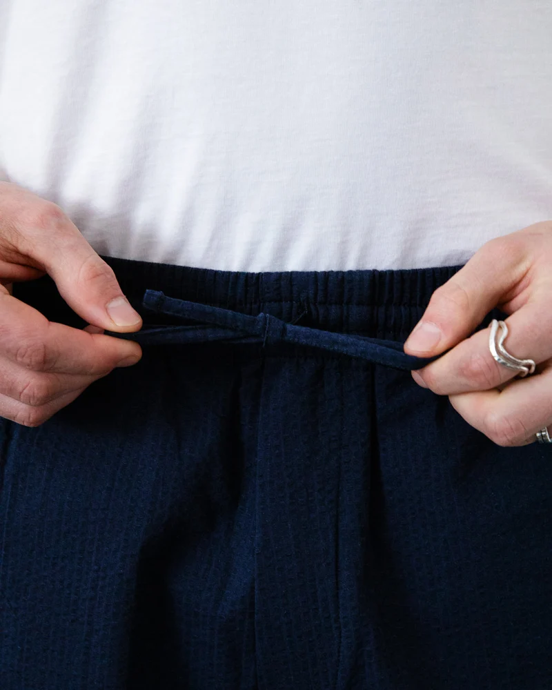 Dunkelblaue Hose aus 100% Bio-Baumwolle von Rotholz