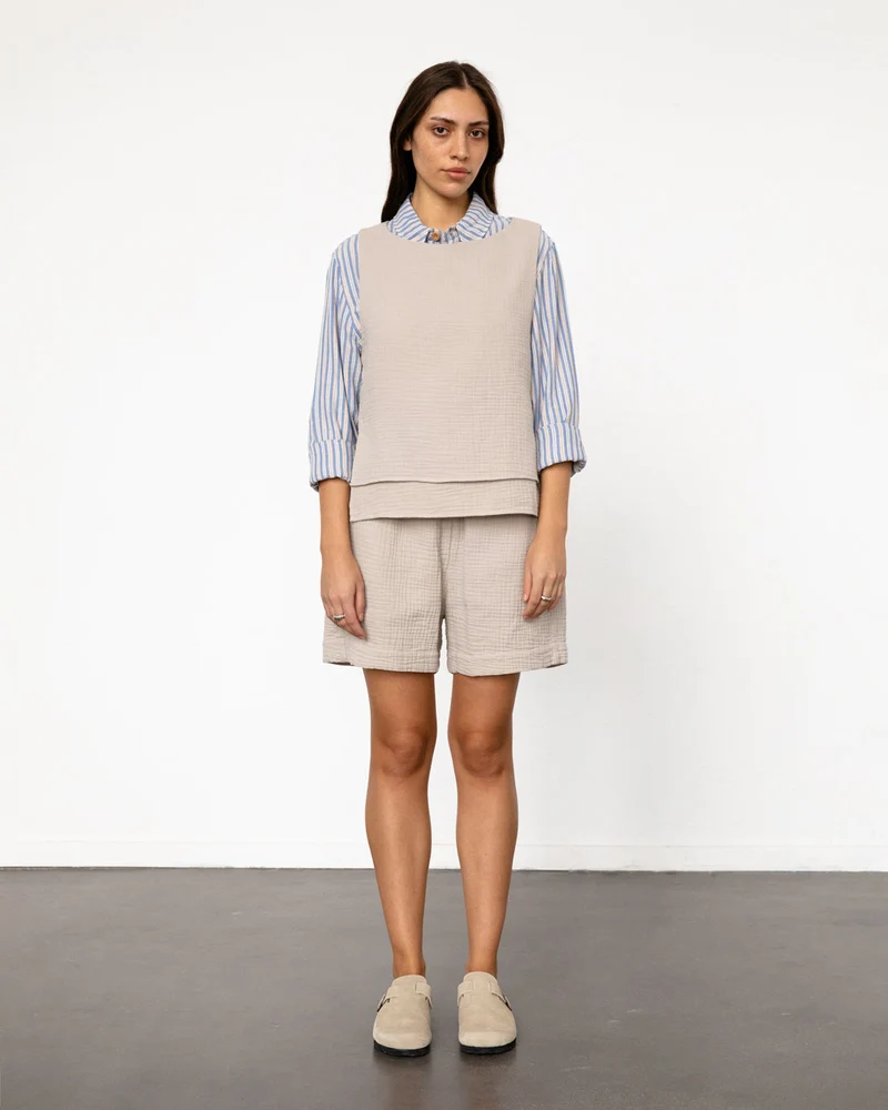Beige kurze Hose aus 100% Bio-Baumwolle von Rotholz