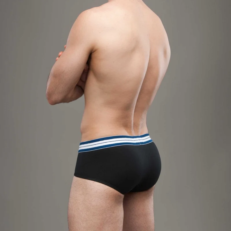 Schwarze Unterhose aus Bio-Baumwolle von Bluebuck