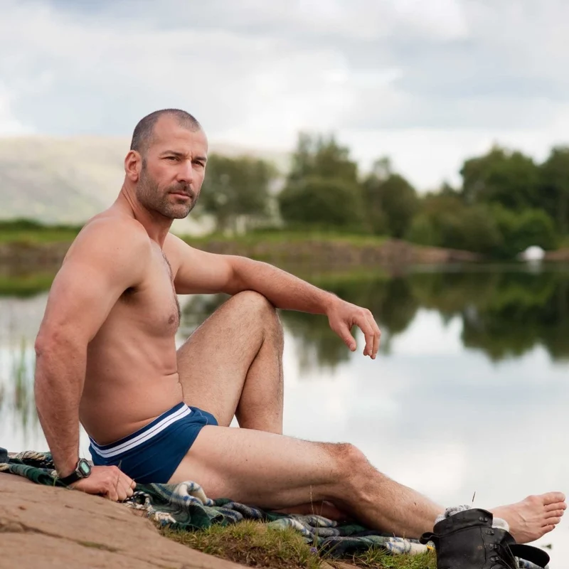 Marineblaue Unterhose mit blauen Nähten aus Bio-Baumwolle von Bluebuck
