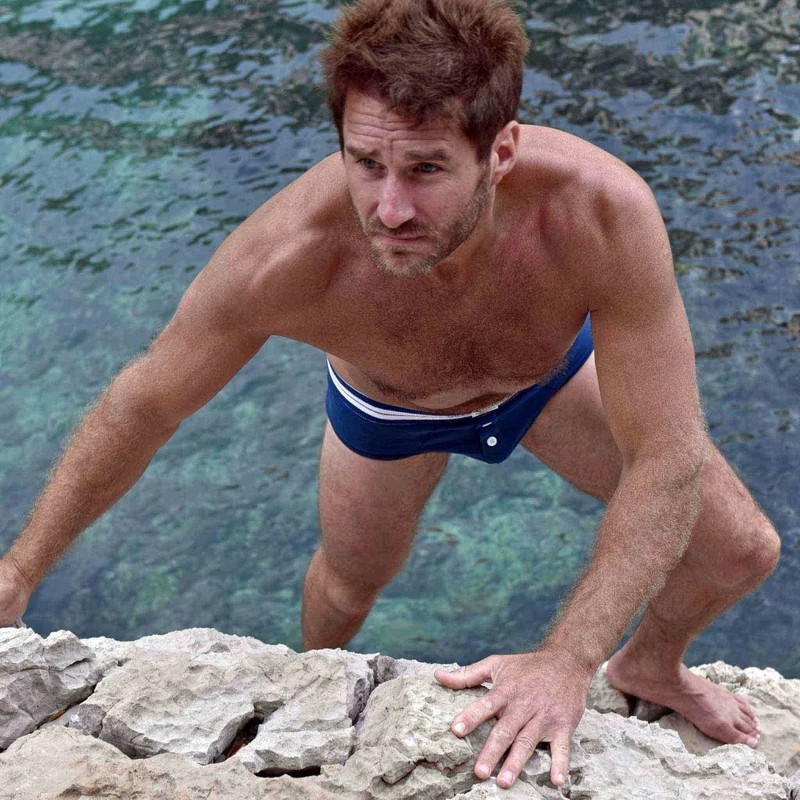 Marineblaue Unterhose mit weissen Knöpfen aus Bio-Baumwolle von Bluebuck