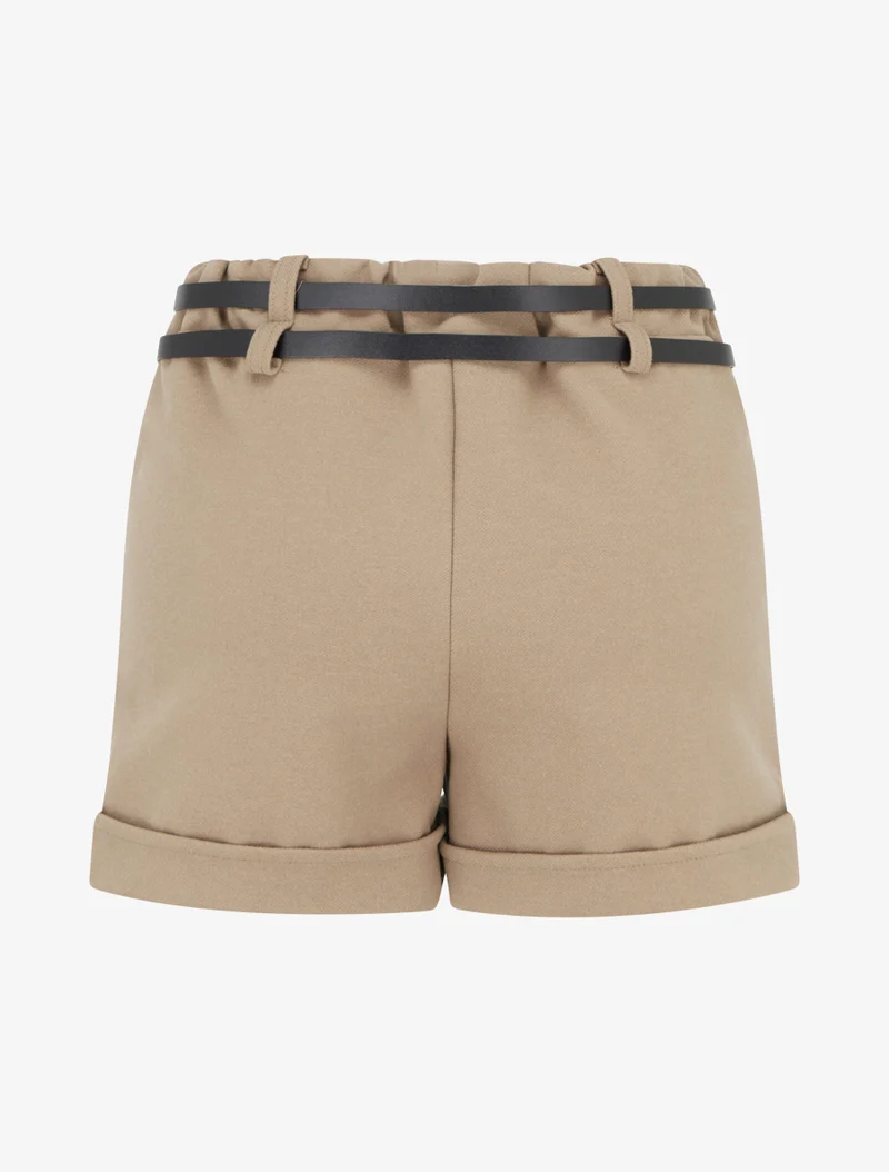 Kurze Hose mit geradem Saum und 2 Gürtel. - Maulwurf