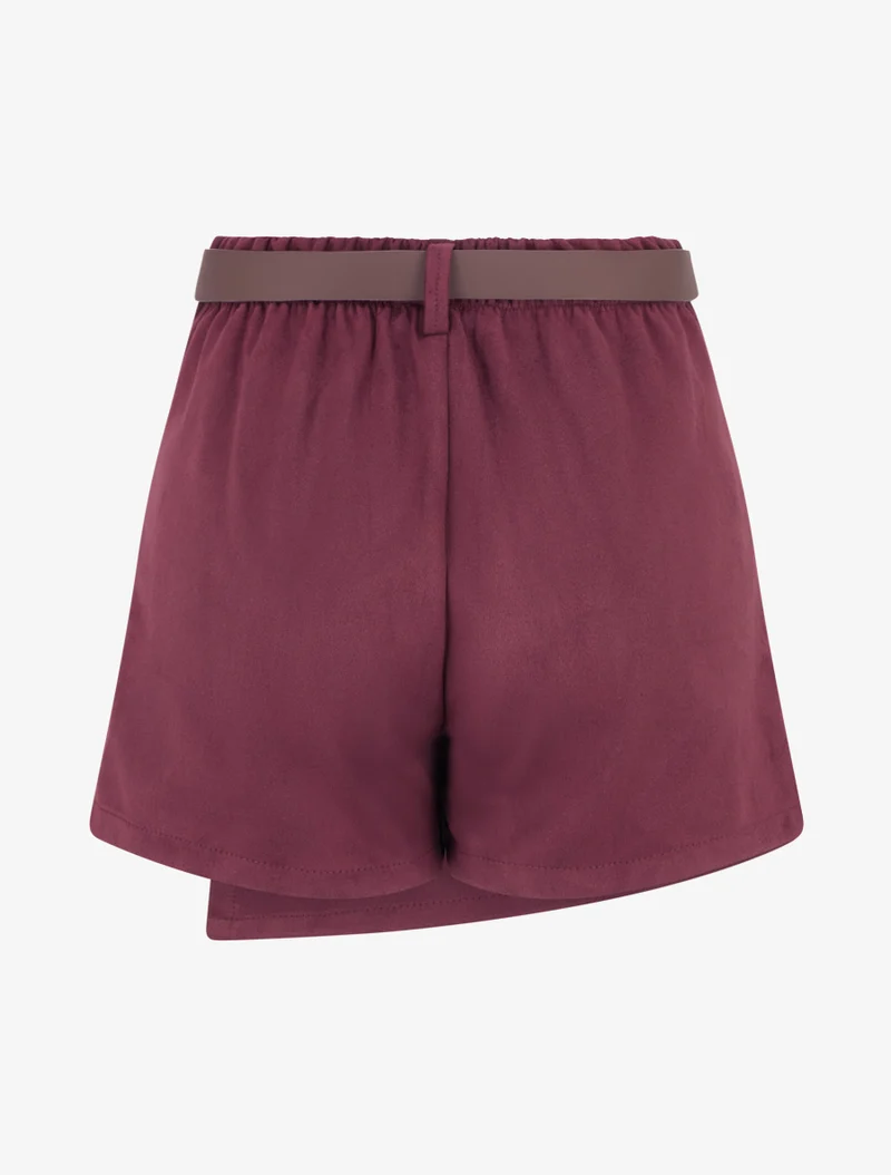 Wildleder-Shortsrock mit dekorativen Knöpfen - Weinrot