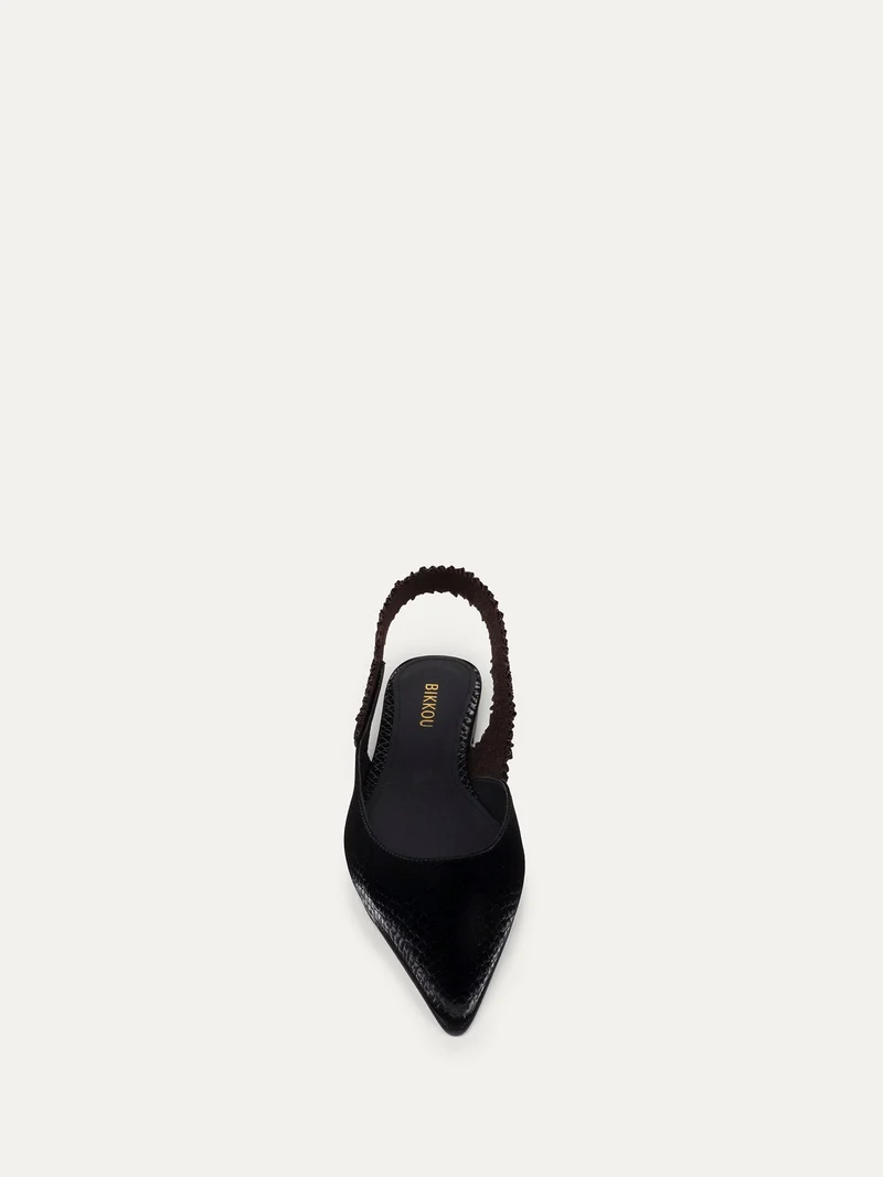 Schwarze Ballerina 11:30 am Sunday brunch aus 100% vegan von Bikkou