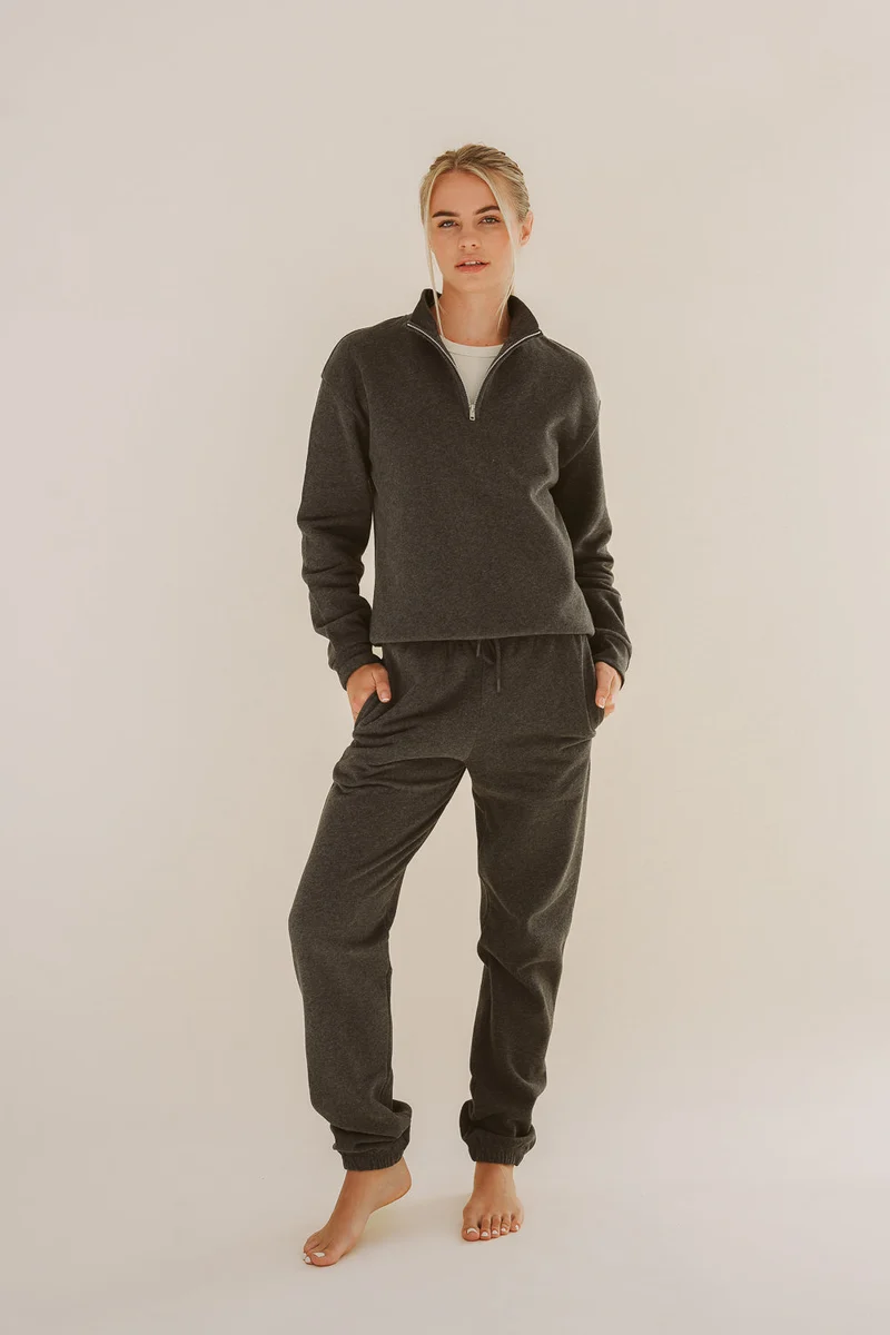 Dunkelgraue Jogginghose AAMY aus 100% Bio-Baumwolle von Pura Clothing