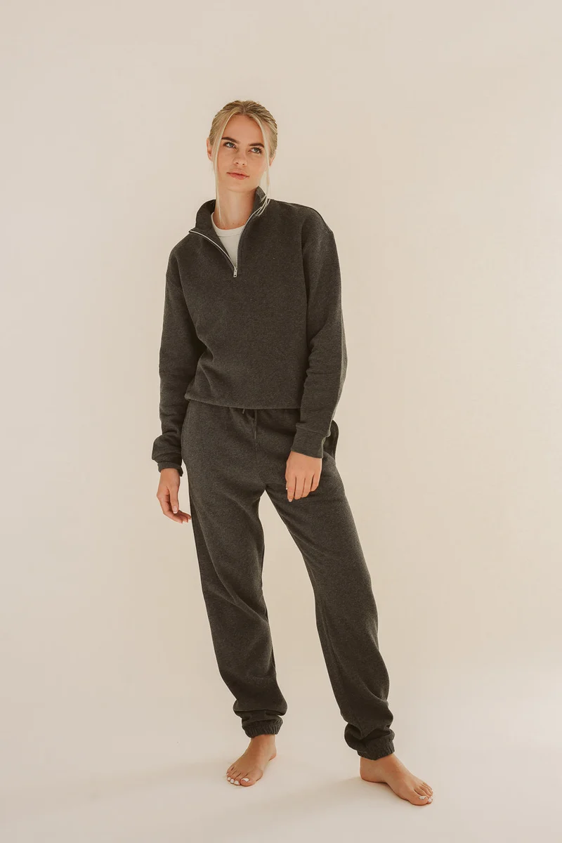 Dunkelgraue Jogginghose AAMY aus 100% Bio-Baumwolle von Pura Clothing