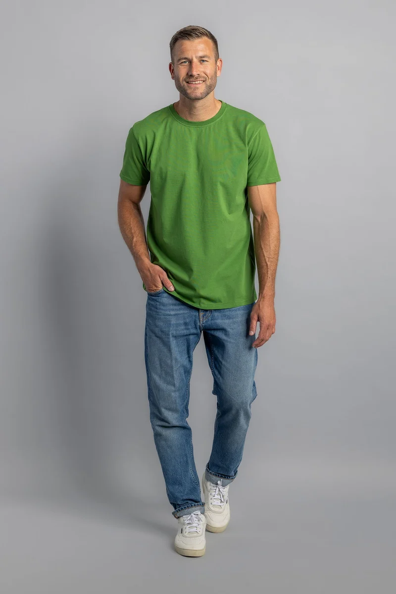 Premium Blank T-Shirt STANDARD