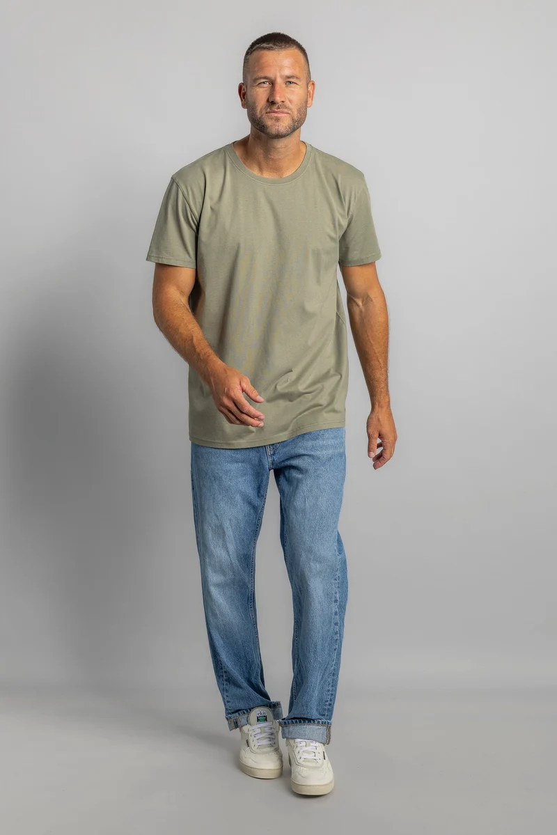 Premium Blank T-Shirt STANDARD