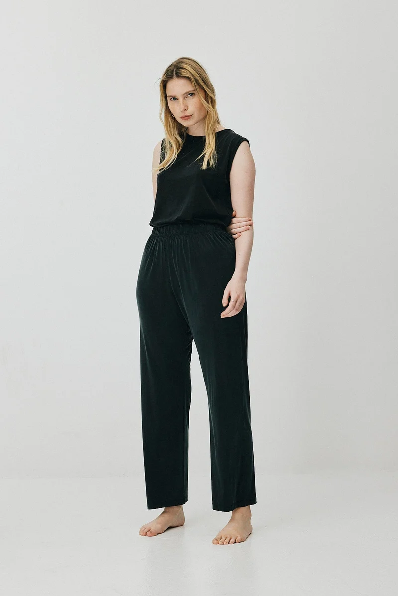 Schwarzes Top aus Cupro von MOYA KALA